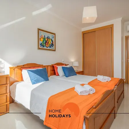 #247 Corrieira Prestigio By Holidays 아파트 알부페이라